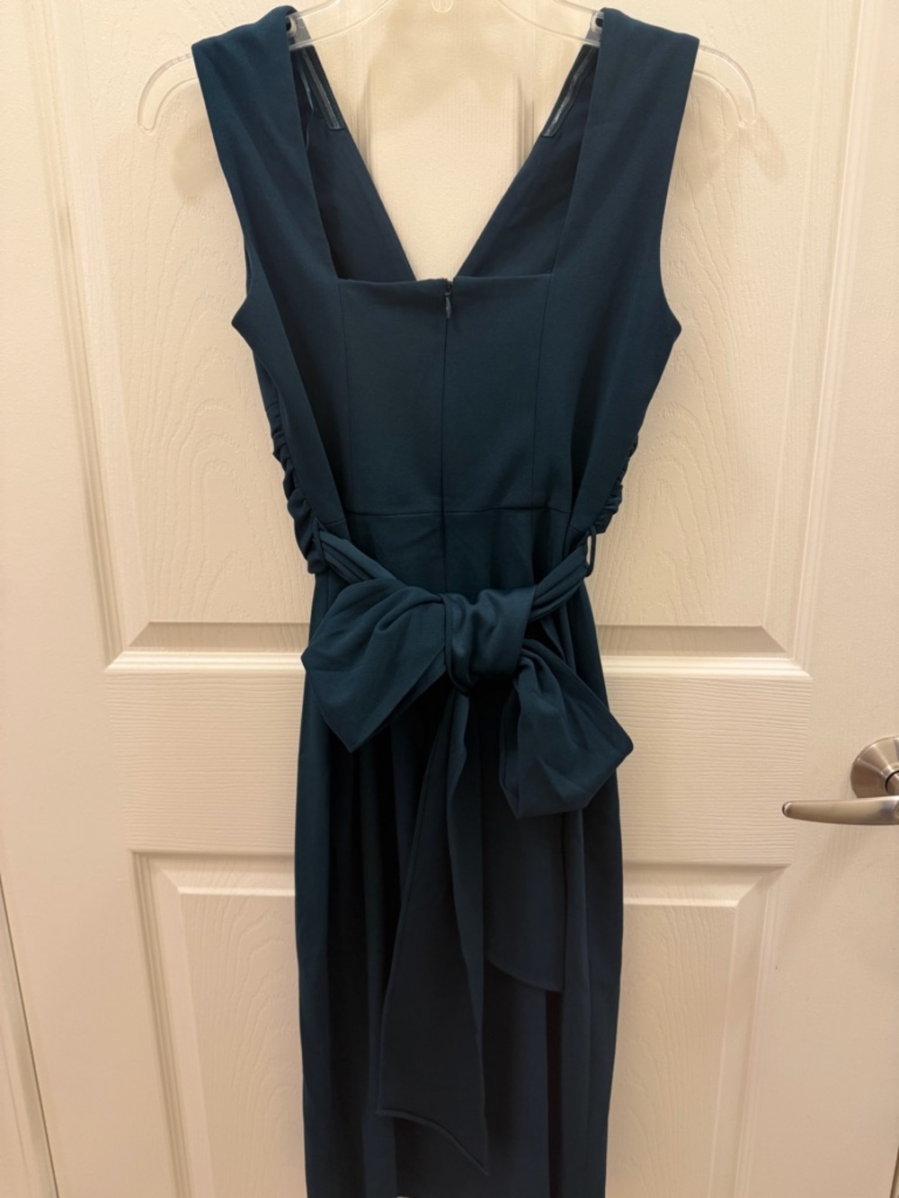 Dress the Population Deep Pine V-Neck Midi Dress - Picture 3 of 5